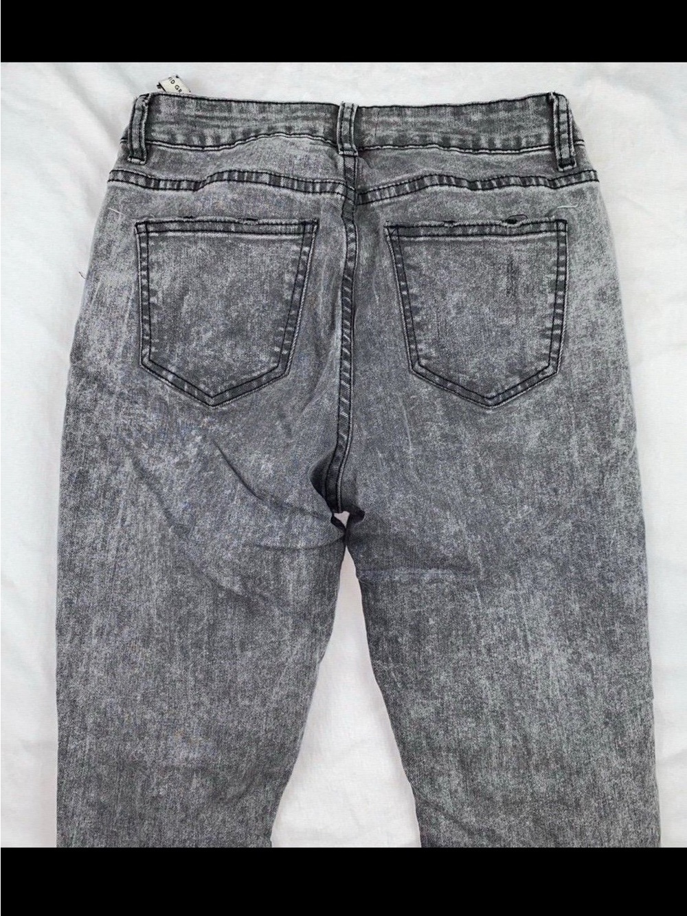 Jeans - Picture 9 of 10